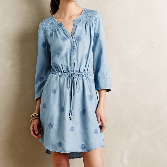 Anthropologie Dresses & Skirts - Holding Horses Riley Chambray Dress - S